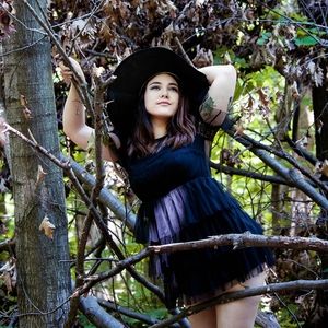 Meet your Posher, Carolina